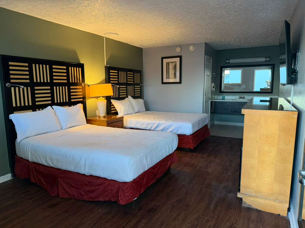 Double room two beds Motel M Lewisburg WV